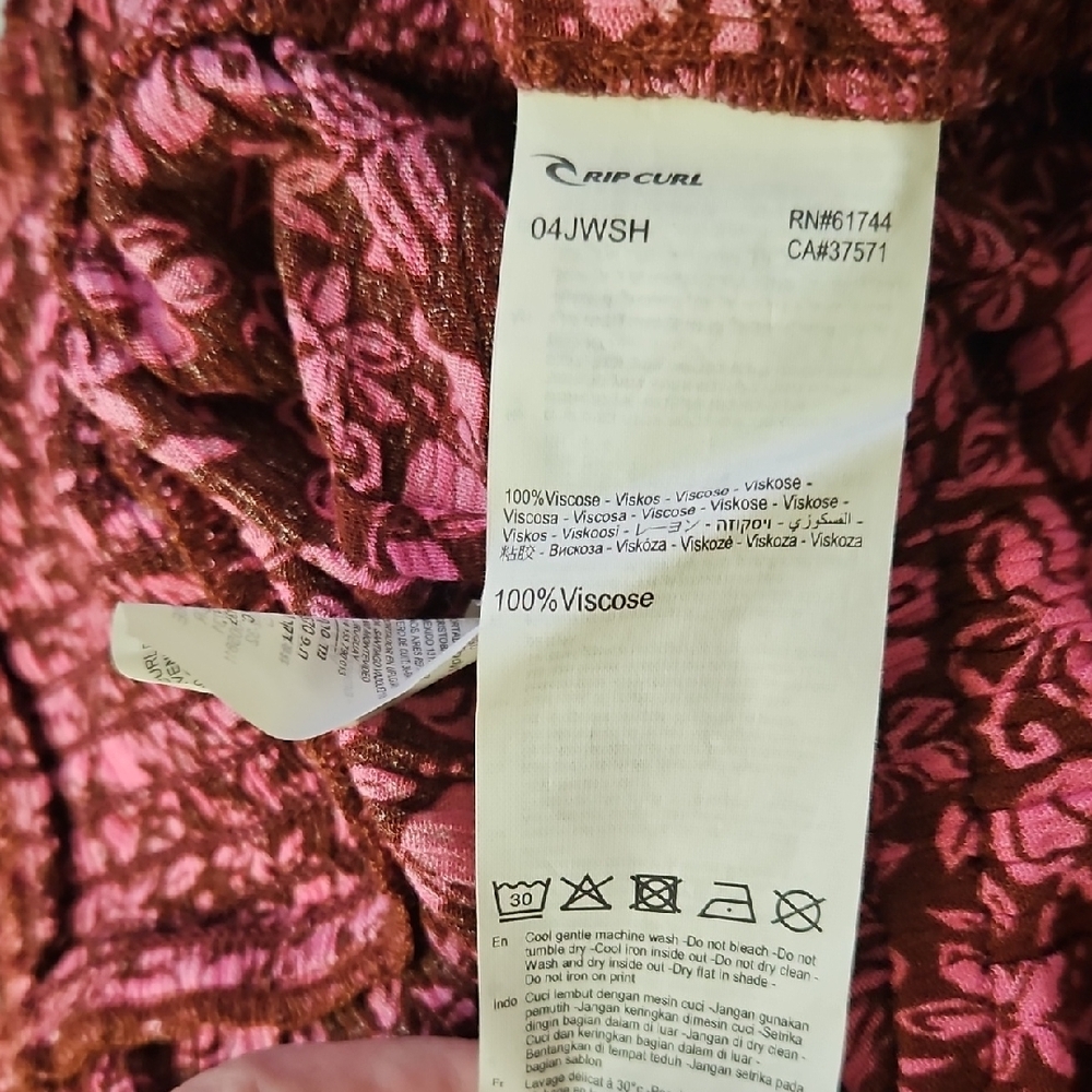 Rip Curl Beach Party Smocked Crop Top Peplum Burgundy Pink Floral NWT Size M - Picture 7 of 9
